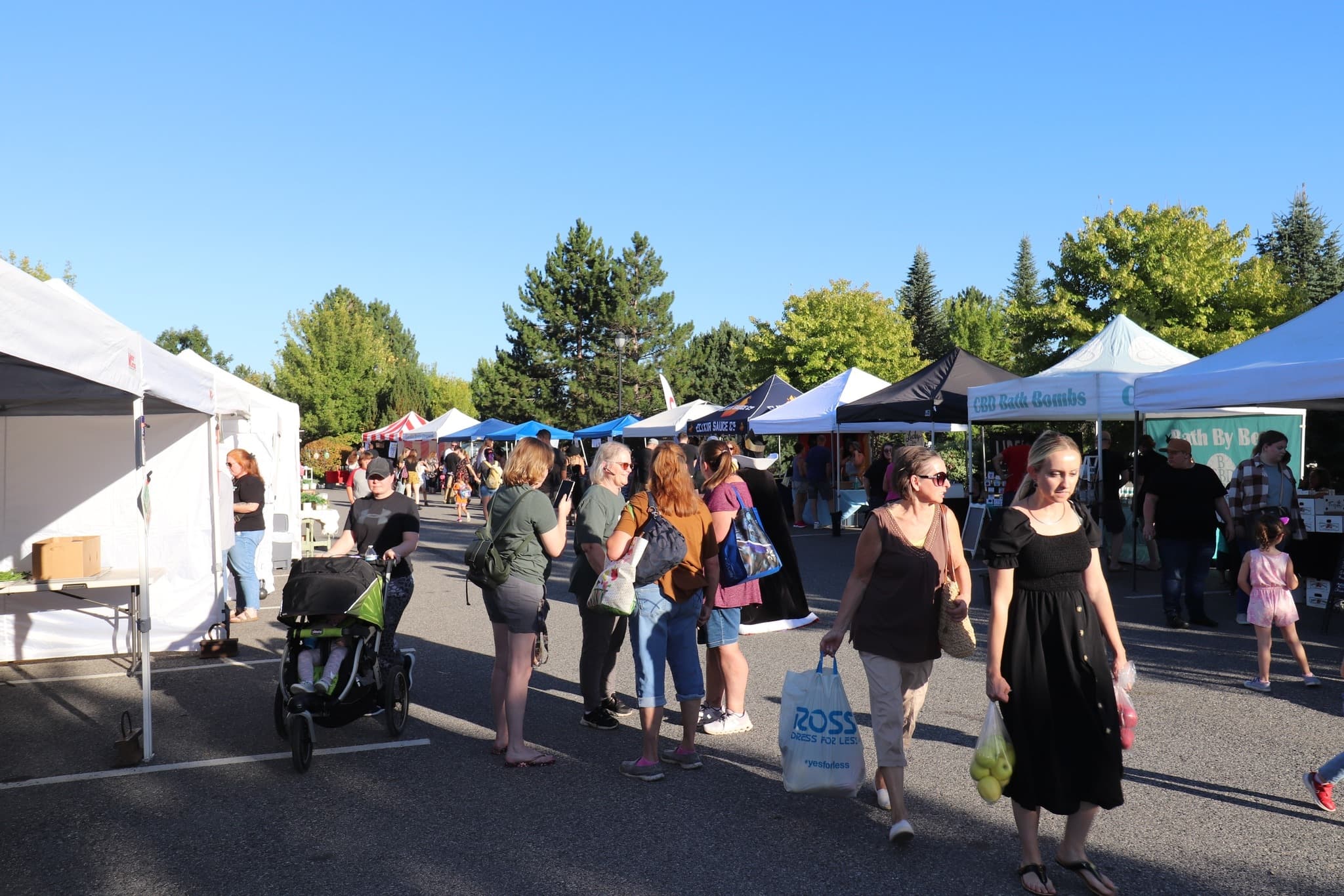 Market vendor tents